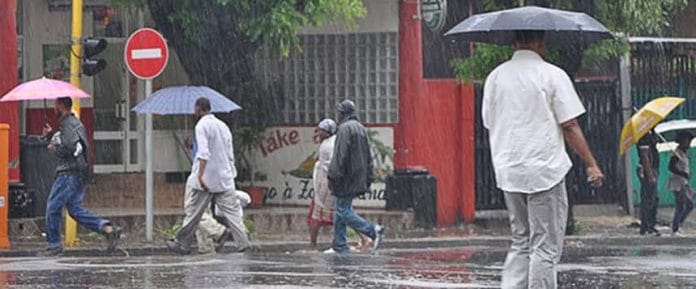 Chuva forte e trovoadas previstas pelo INAM no sul de Moçambique